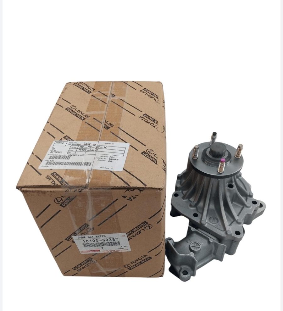 Bomba de agua Toyota Genuine Parts, código 16100-69357